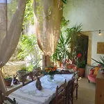 Le Petit Palais Hors Du Temps Vakantiehuis