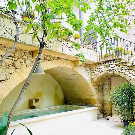 بيت للعطل Le Petit Palais Hors Du Temps *