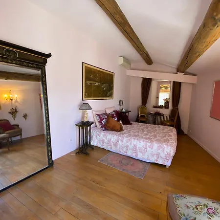 Holiday home Le Petit Palais Hors Du Temps