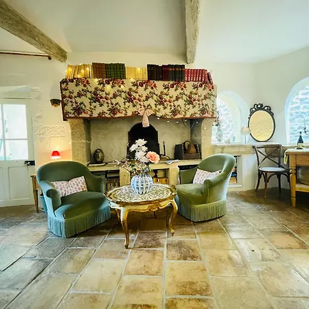 Holiday home Le Petit Palais Hors Du Temps