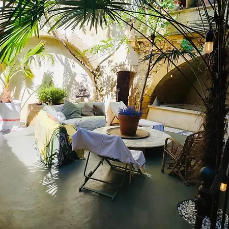 Le Petit Palais Hors Du Temps Holiday home *