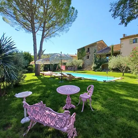 Le Petit Palais Hors Du Temps Collias