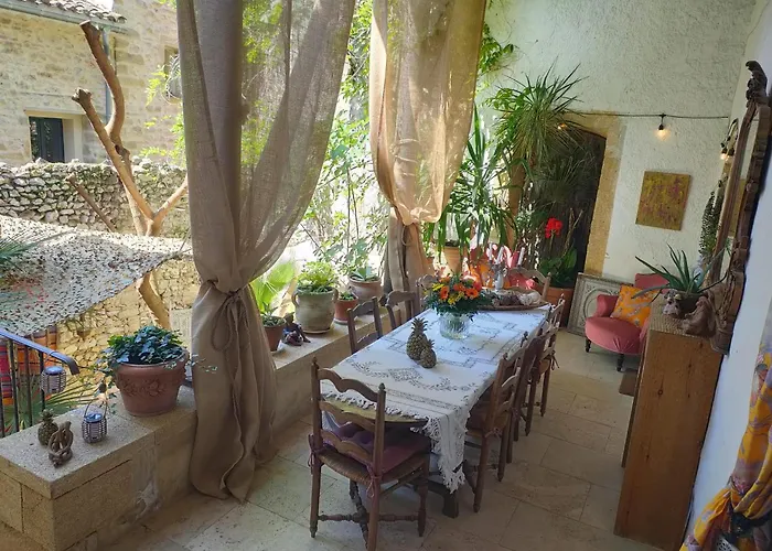 Dom wakacyjny Le Petit Palais Hors Du Temps